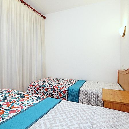 Apartaments Nautic Lloret de Mar Habitación foto